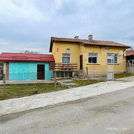 Holiday home Edelvais1 еделвайс1